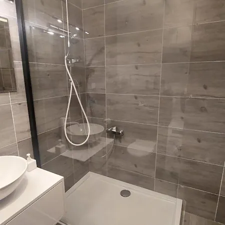 Black&white Апартаменти *